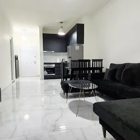 Black'n White Appartement Vlorë